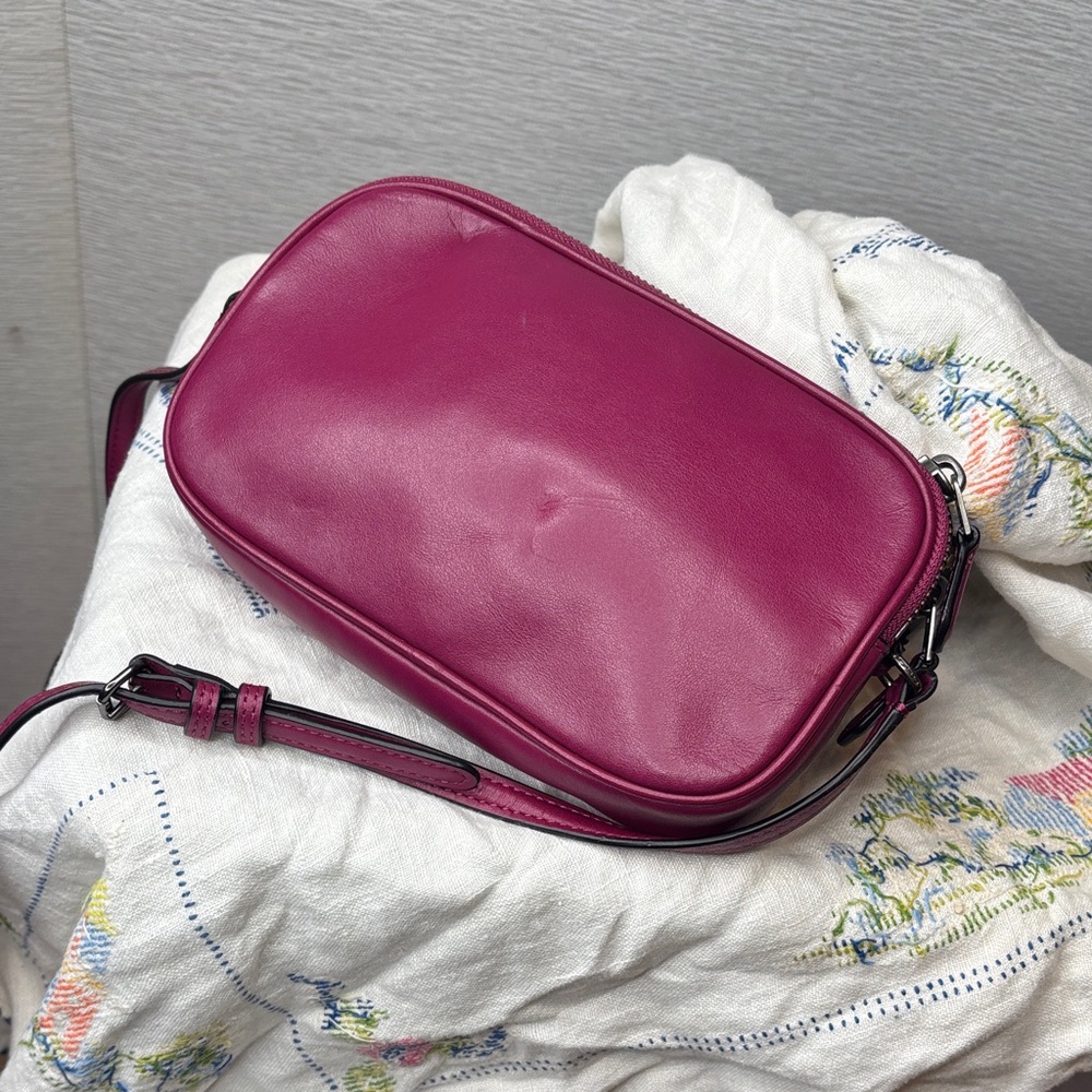 limited edition pink leather Coach Pac-Man crossbody bag purse - Picture 3 of 6